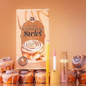 Glamlite Cinnamon Swirl Lip Kit